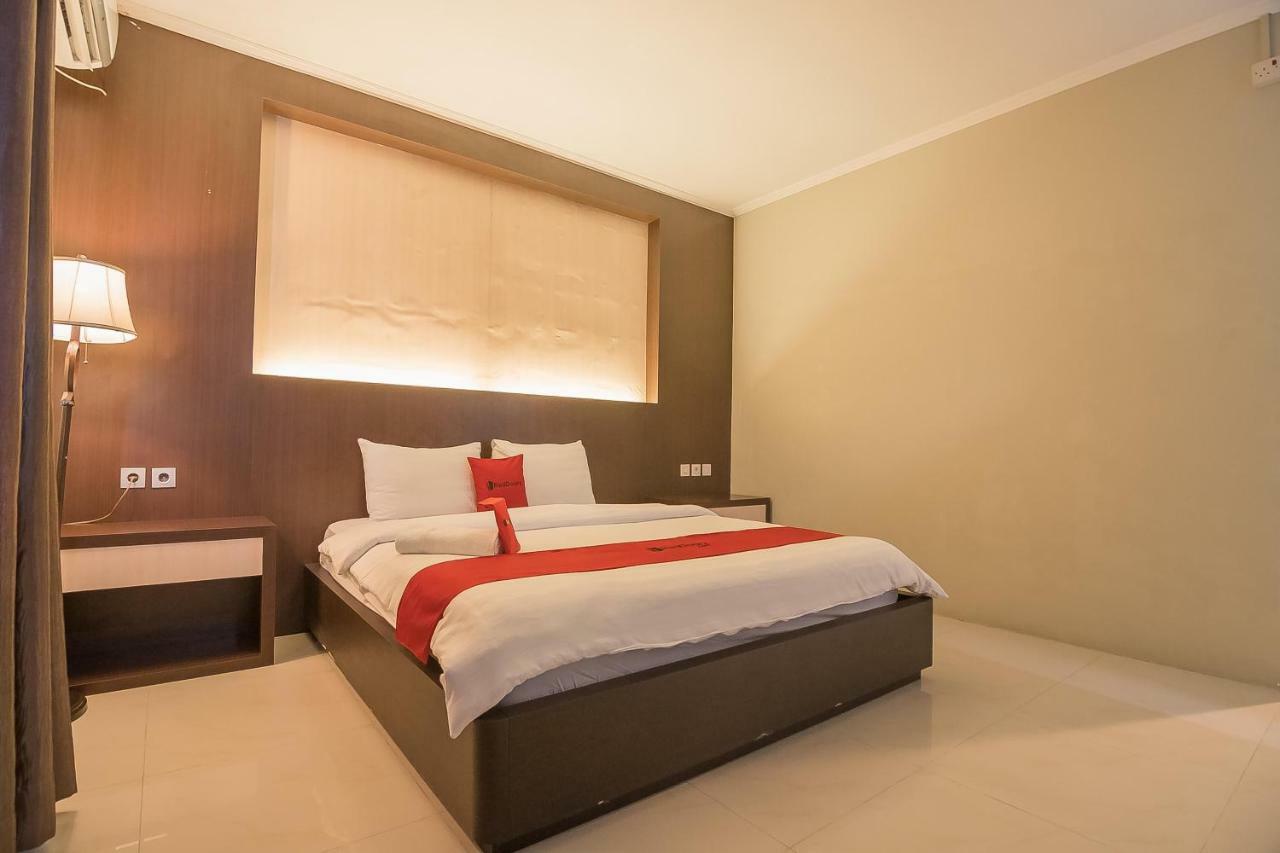 Reddoorz Plus @ Tanjung Pandan Belitung 2 Exterior foto